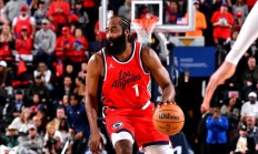 快船负于雄鹿，遭遇连败