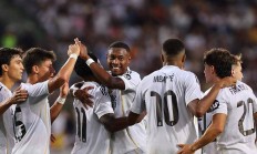 B体育app下载-皇马大将受伤缺席，球队战力受影响的简单介绍