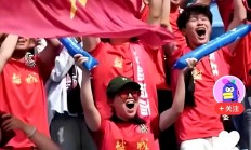 B体育登录入口-球队在比赛中克服困难，最终夺得胜利