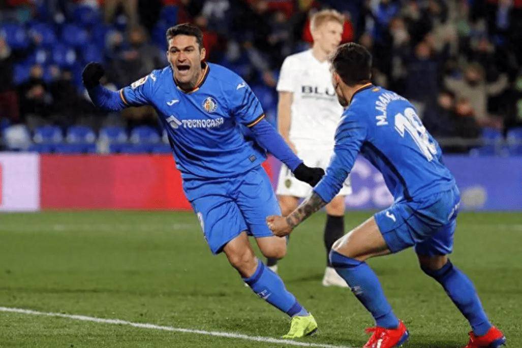 比利亚雷亚尔主场痛失两球,积分榜下滑的简单介绍 比利亚雷亚尔主场痛失两球,积分榜下滑的简单介绍