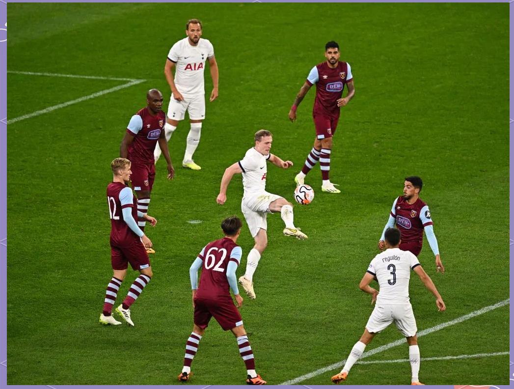 精彩瞬间回顾,球员关键时刻力挺队友取胜 精彩瞬间回顾,球员关键时刻力挺队友取胜