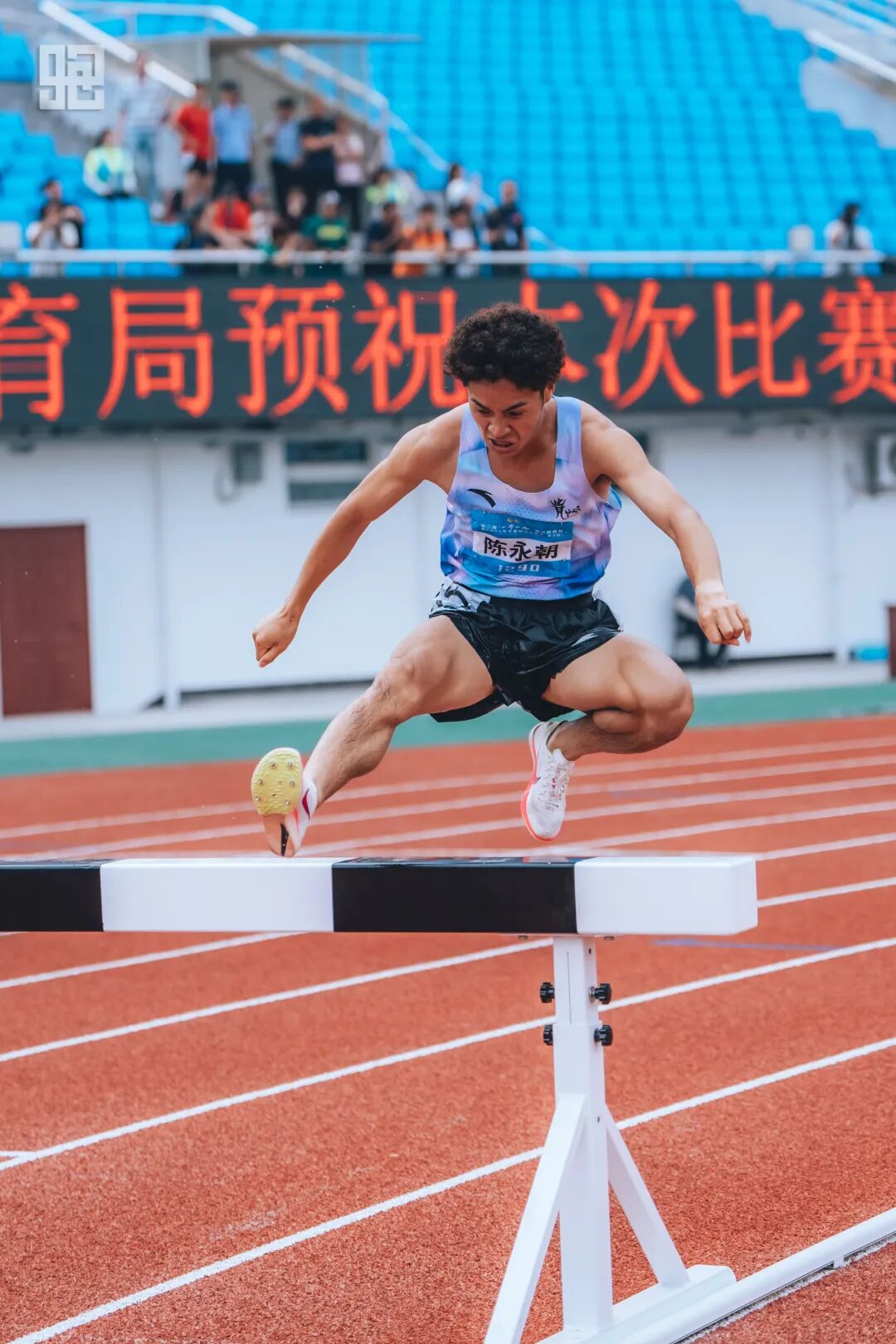 亚洲运动健儿顽强拼搏,豪情万丈! 亚洲运动健儿顽强拼搏,豪情万丈!