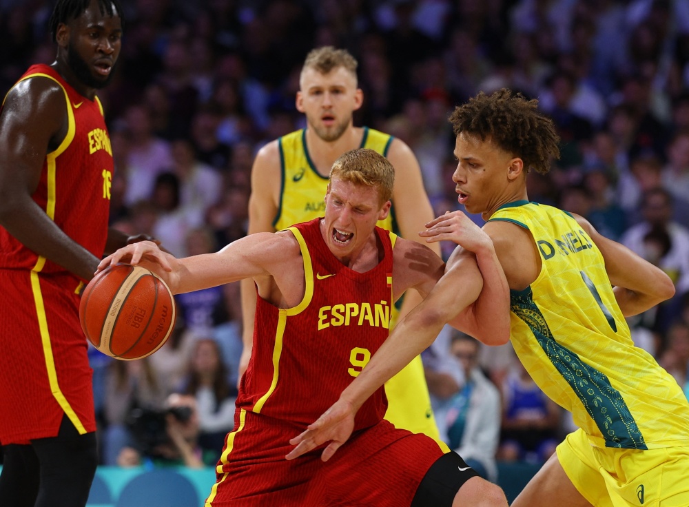 西班牙男篮击败澳大利亚获得胜利