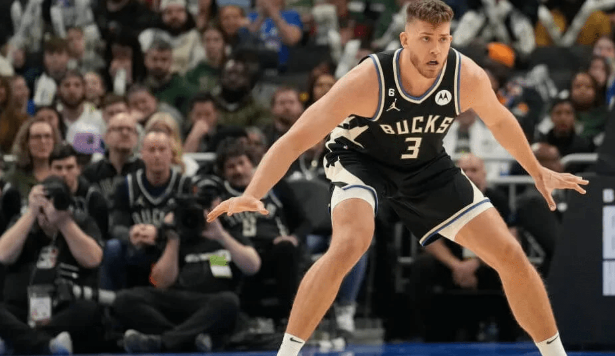 关于伦纳德缺席因伤，猛龙惨遭雄鹿逆转的信息