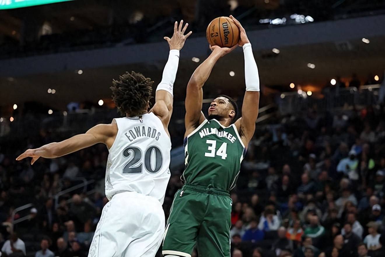 包含雄鹿队核心球员发挥出色,引领球队连胜的词条 包含雄鹿队核心球员发挥出色,引领球队连胜的词条