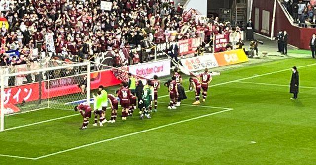 磨刀霍霍：比赛进行得如火如荼，胜负难以预料