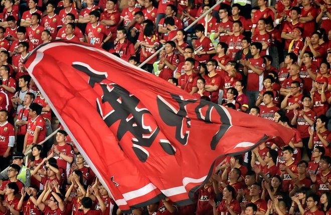 包含赛程紧张，恒大球迷期待下一轮比赛的词条