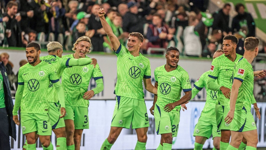 关于沃尔夫斯堡主教练被解聘，球队寻觅新指挥的信息